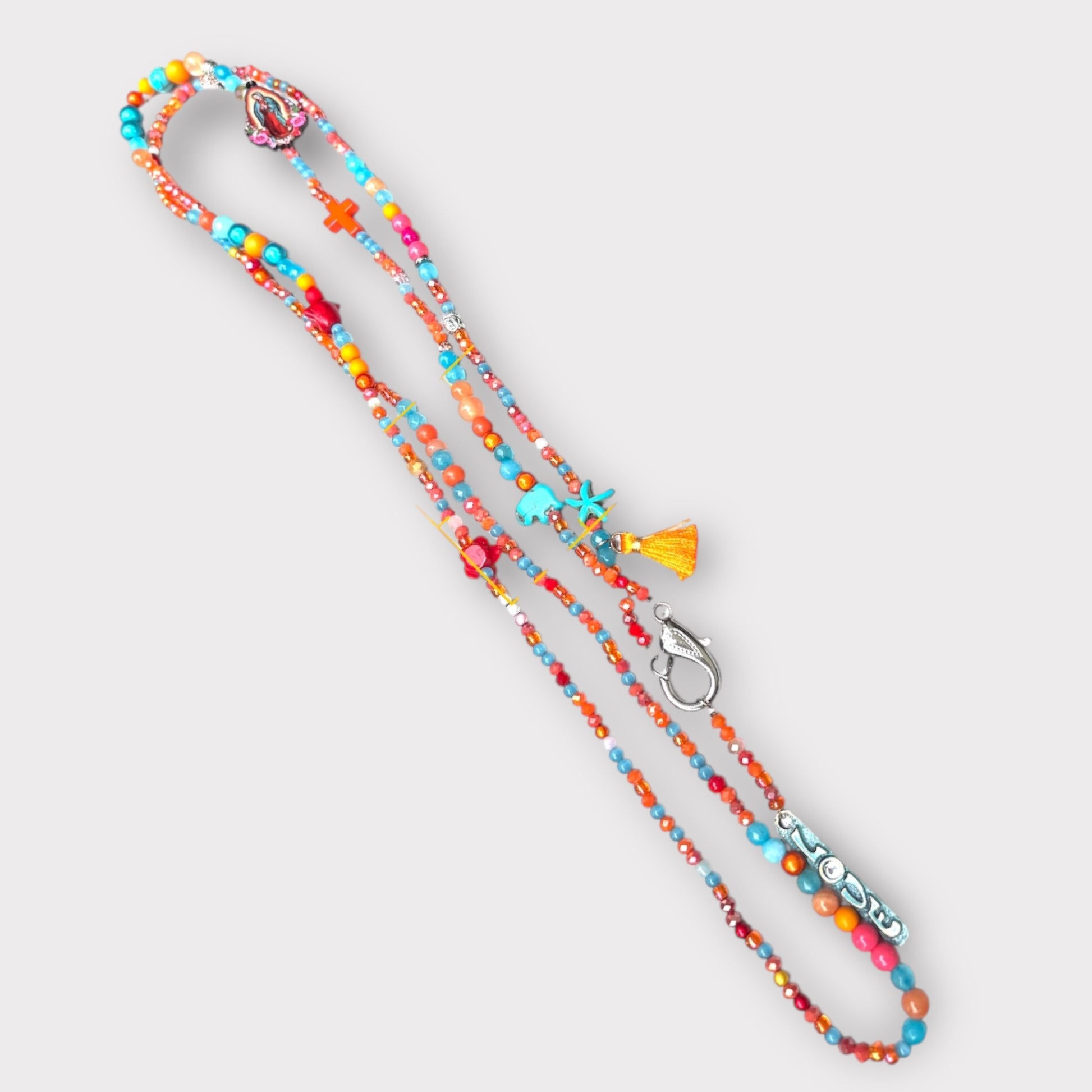 Bunte lange Kette mit Anhänger LOVE