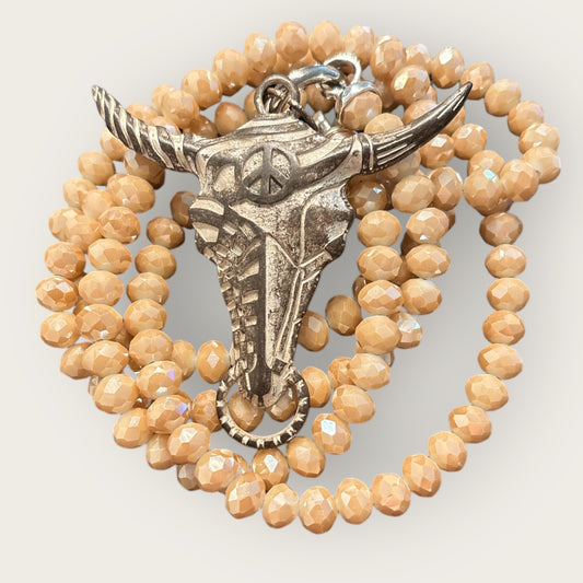 Lange Kette mit Stierkopf Anhänger