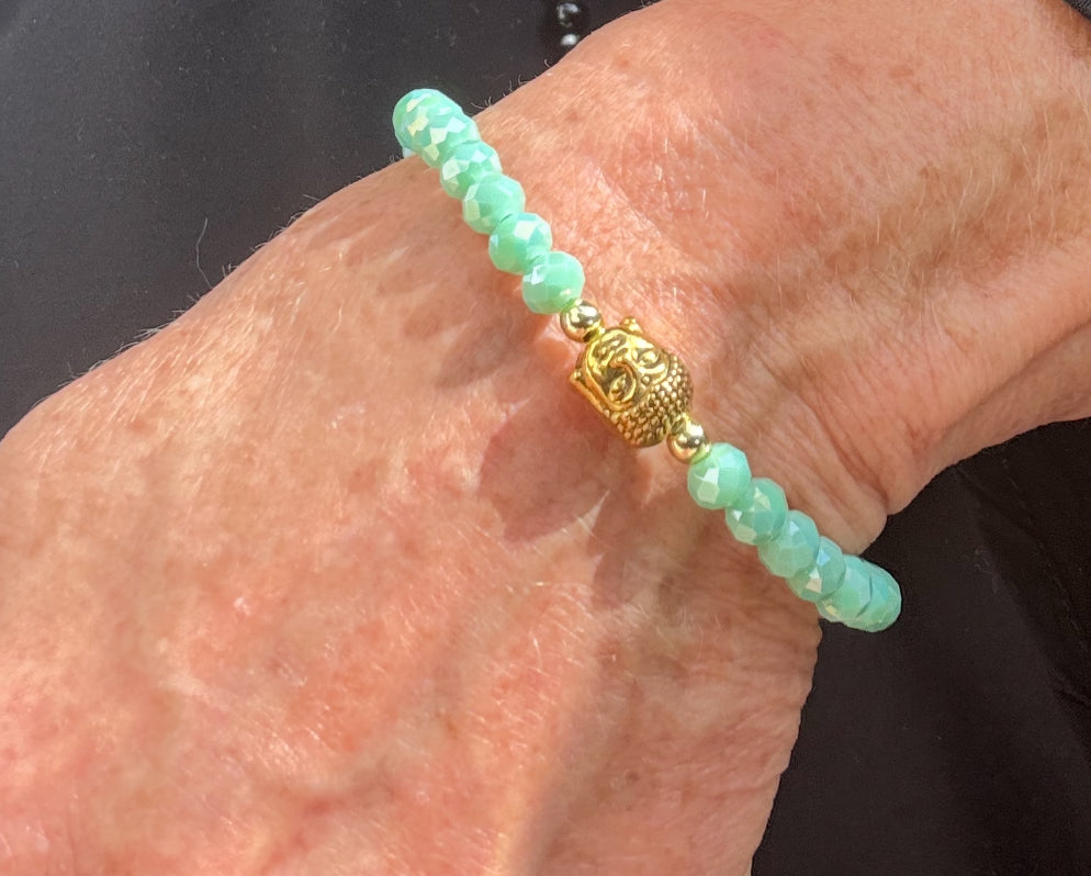 PUEBLA - Armband aus glitzernden Perlen mit Buddha Perle