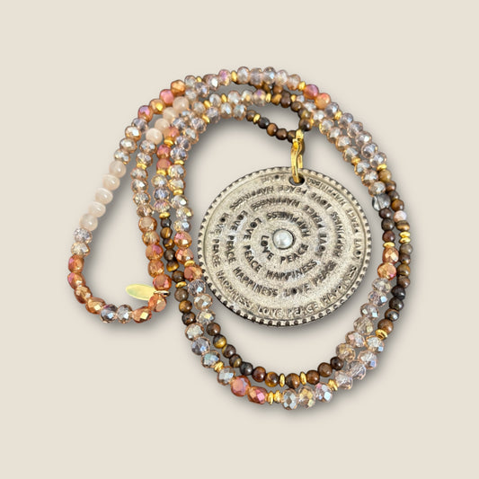 HAPPINESS Lange Kette mit einem Amulett Happiness