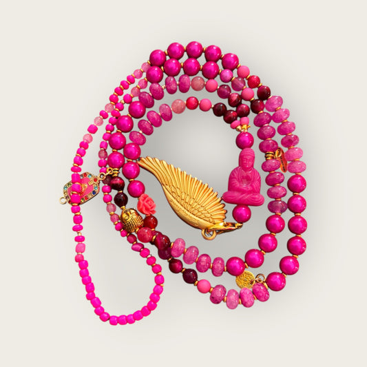 Lange Bohokette in Pink mit Engelsflügel Anhänger