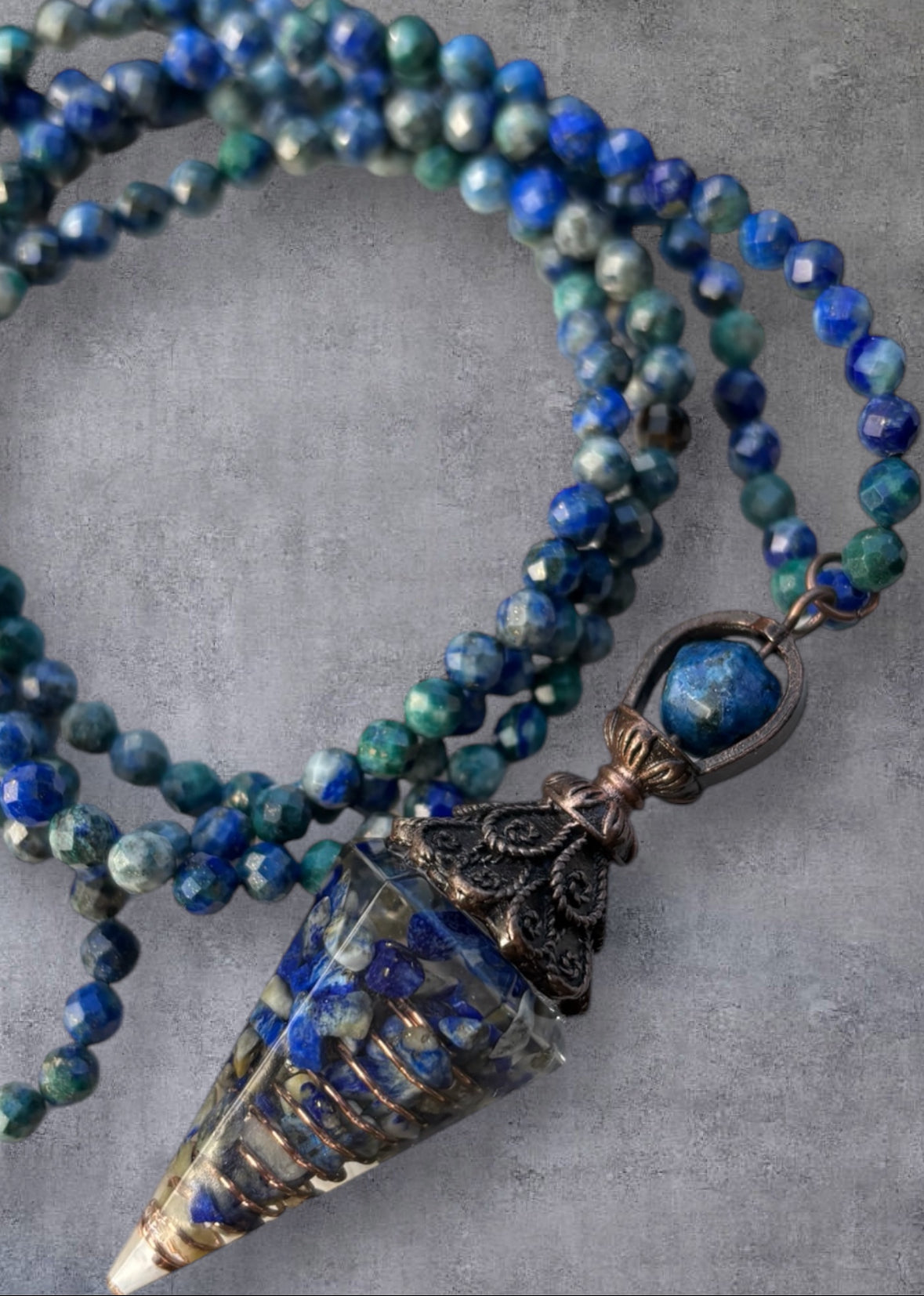 Natursteinkette SOUL mit einem Pendelanhänger