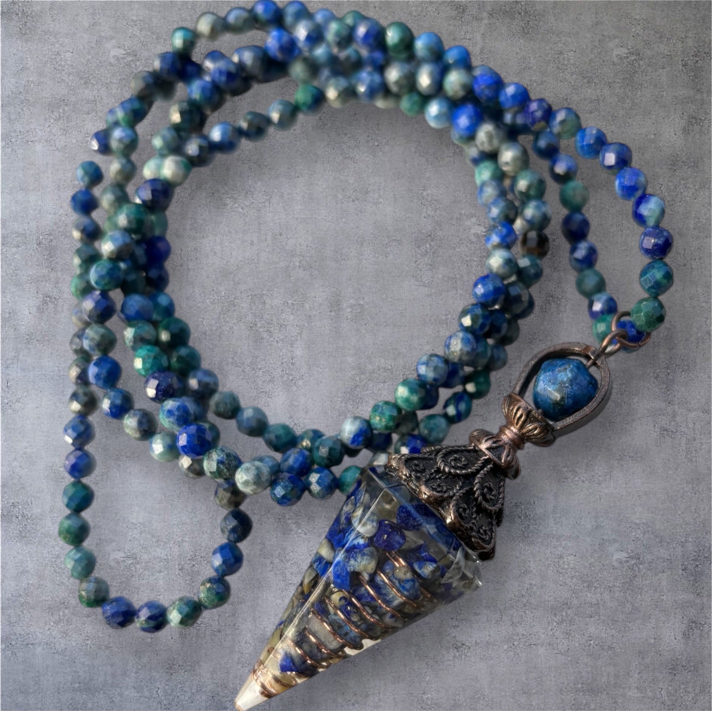 Natursteinkette SOUL mit einem Pendelanhänger
