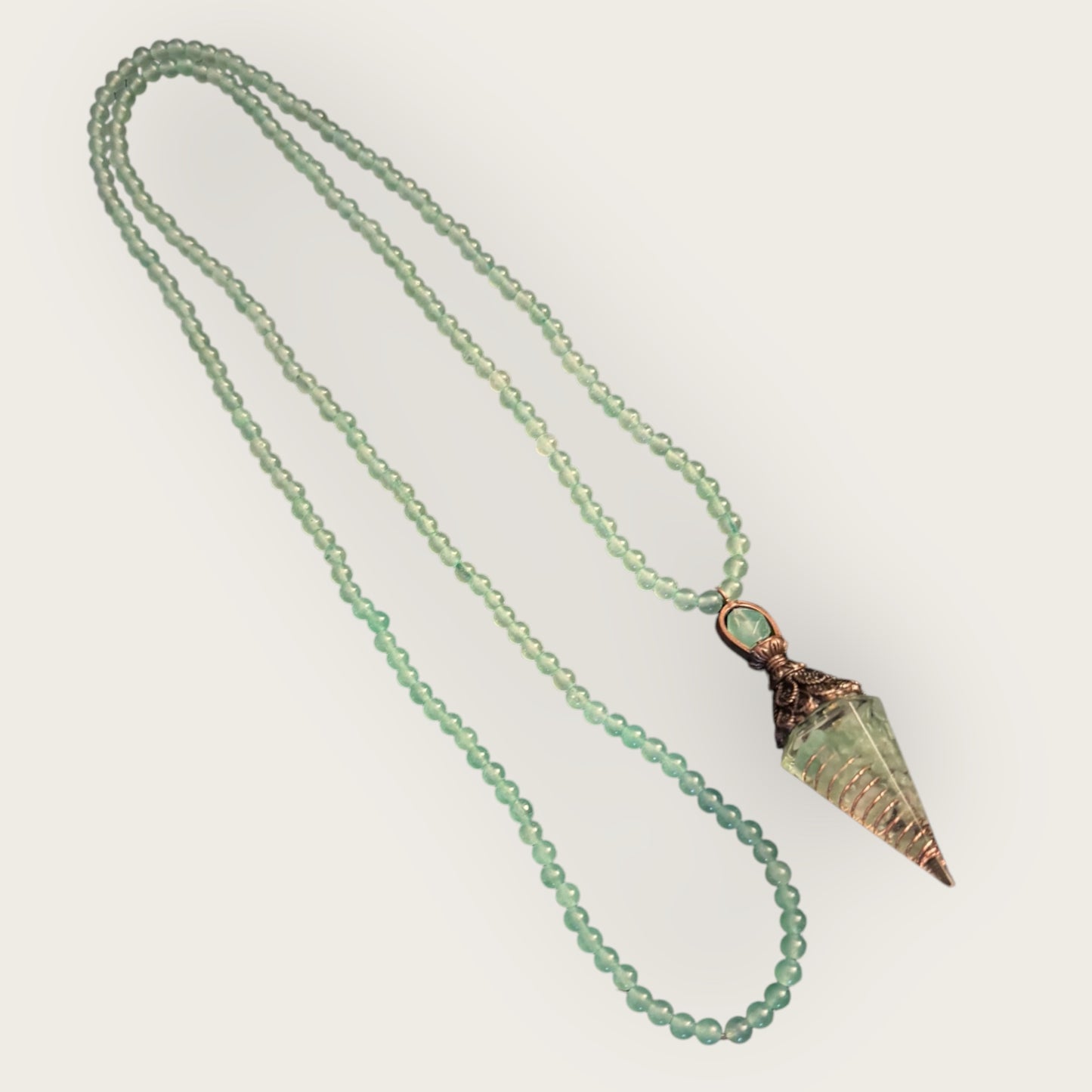 Perlenkette mit Pendelanhänger