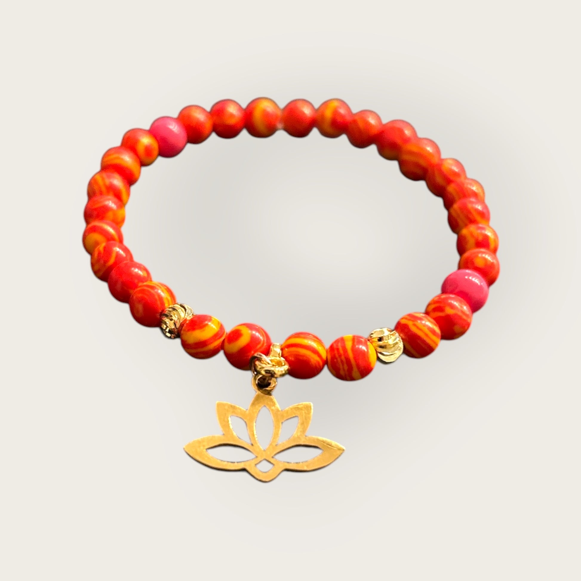 Armband mit Lotusblüte