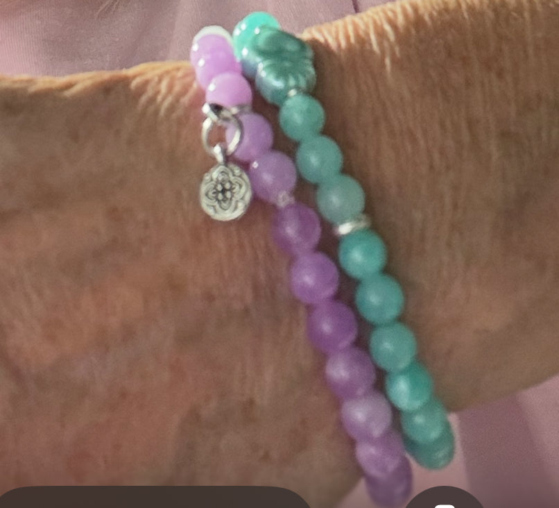 VANTAA - Wickelarmband in hellen Farben mit einem Mandala Anhänger