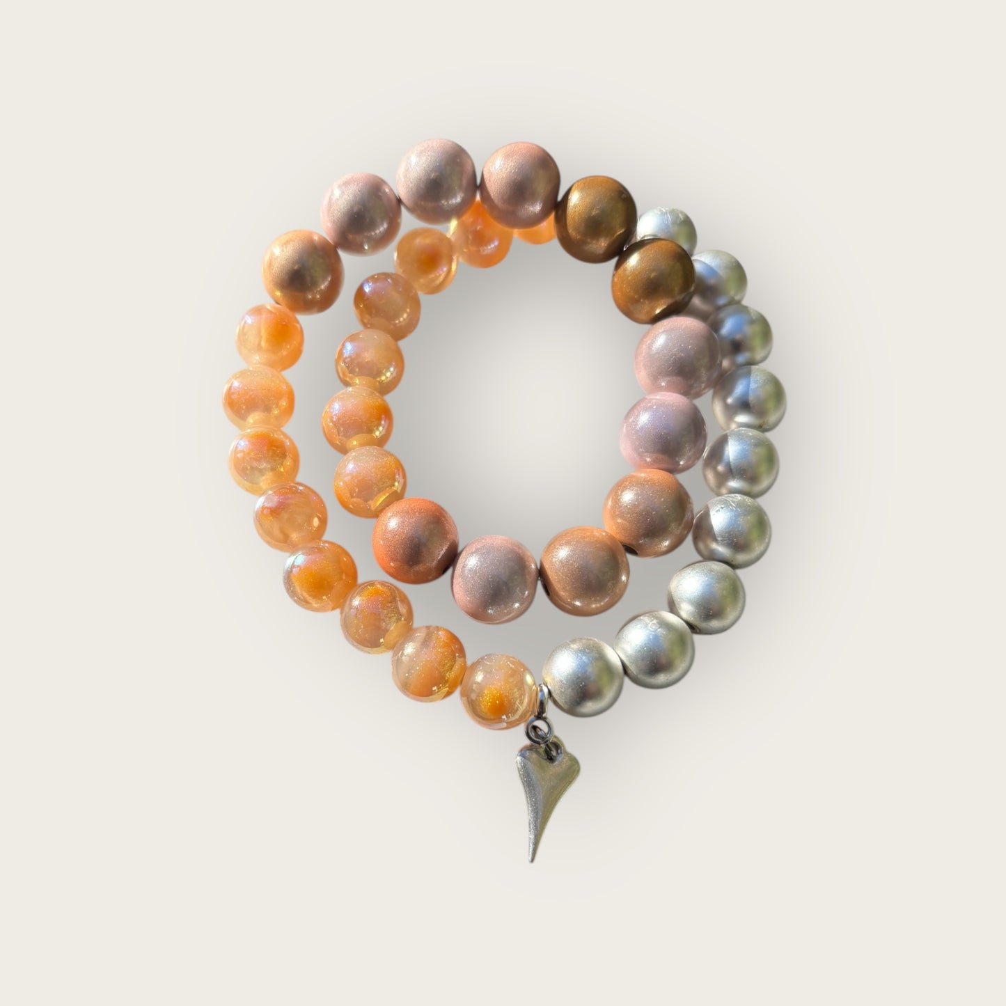 GRANADA - Wickelarmband aus Magic Perlen mit Herzanhänger