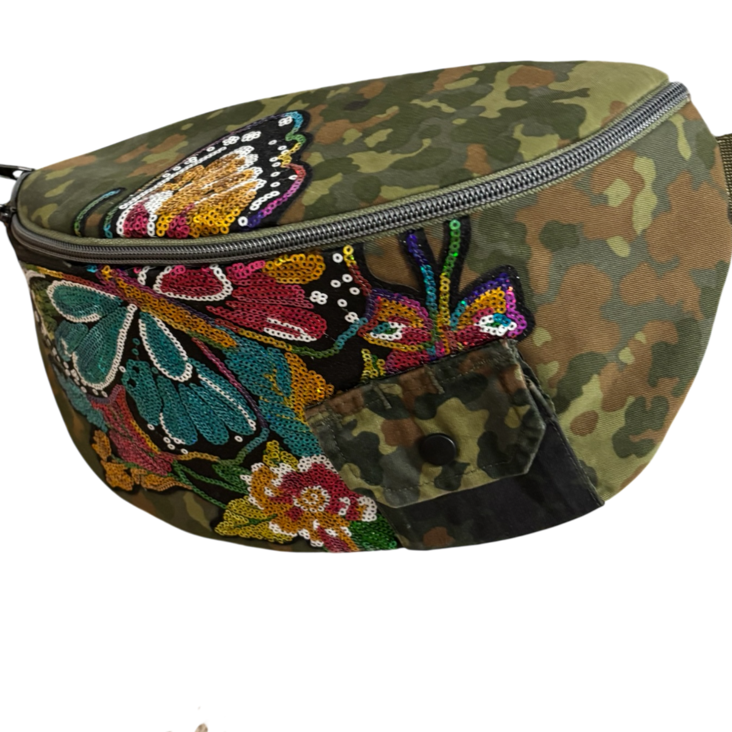 Handmade Camouflage Crossbody Bag mit Pailletten Motiv