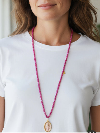 Boho Kette mit Madonna Anhänger in rosa