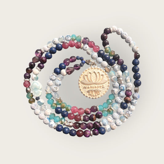 Lange Kette mit Lotusblumen Anhänger