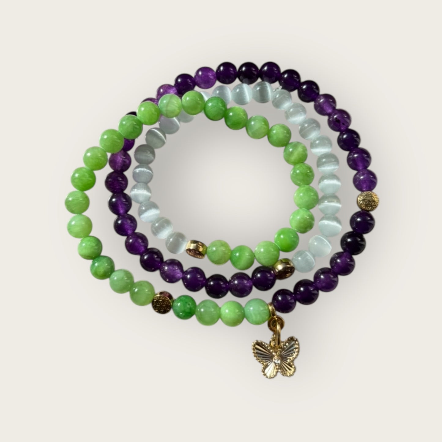 Armband aus Naturstein mit Schmetterlingsanhänger