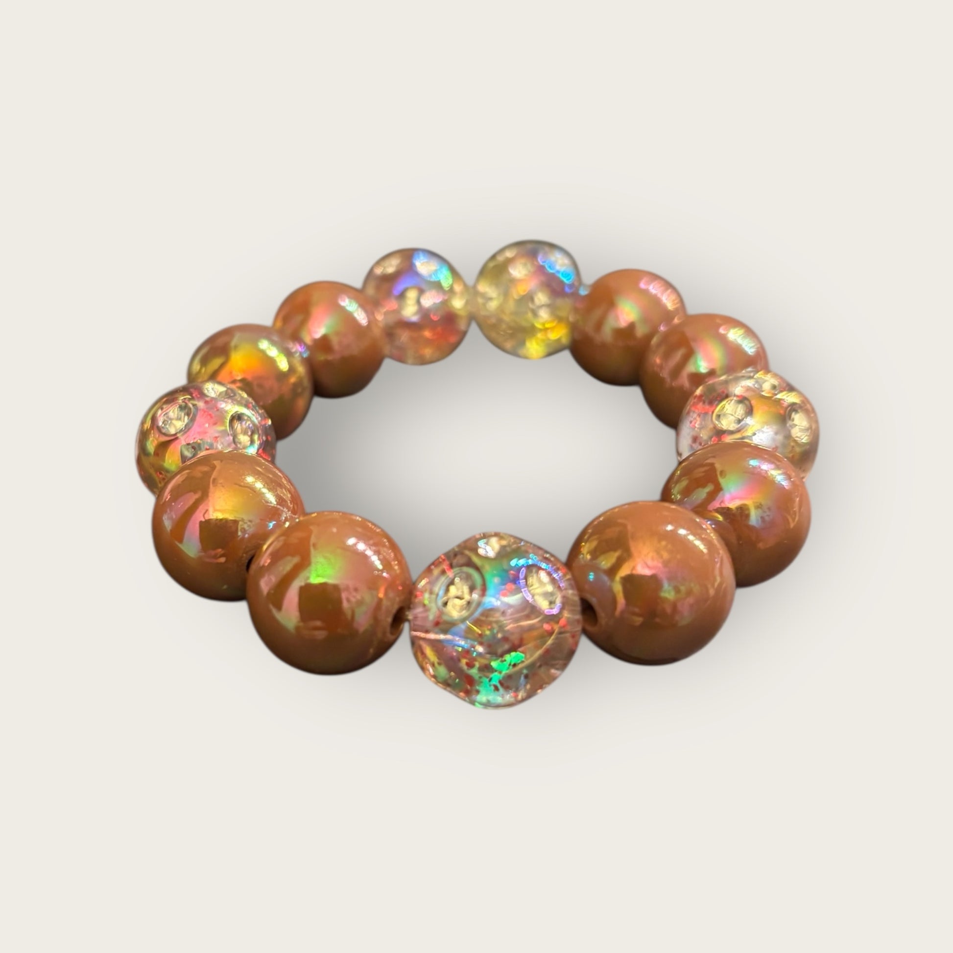 Perlenarmband in Braun