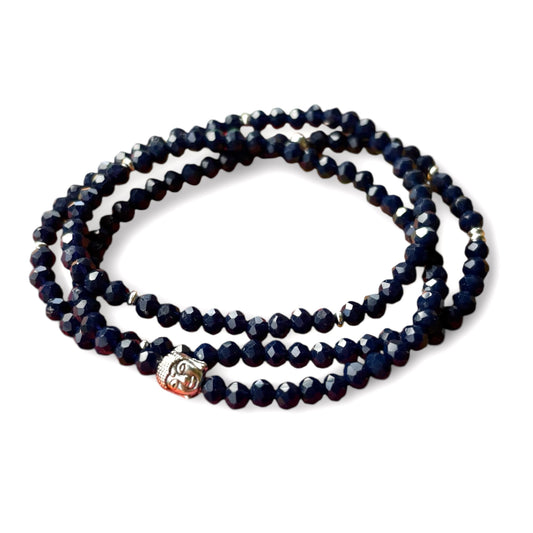 TOKIO - Wickelarmband aus glitzernden blauen Perlen mit einer Buddhaperle