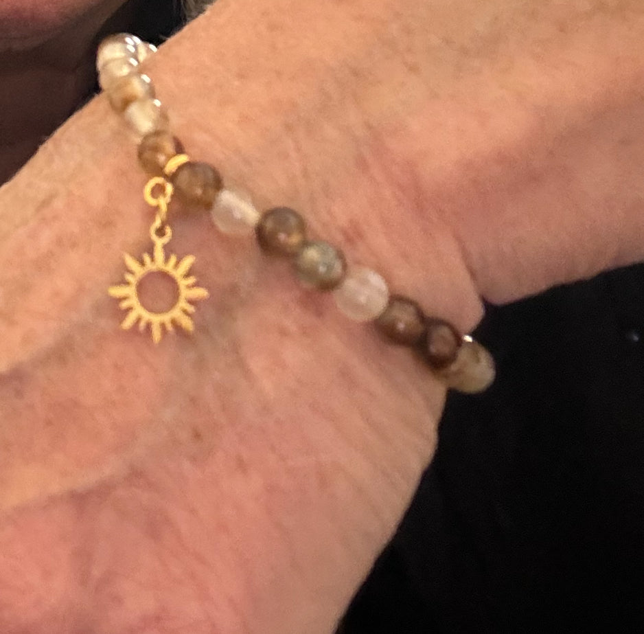 Armband mit Sonnenanhänger 