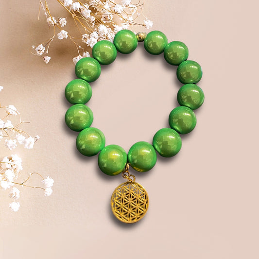 POWERGREEN - Armband aus grünen Miracle Perlen mit einem Anhänger Blume des Lebens